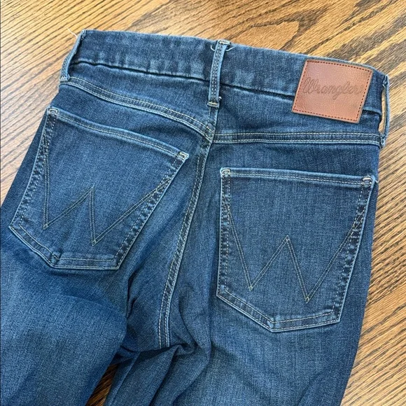 Wrangler Women's Dark Blue Flare Jeans with Wide Leg - Picture 2 of 2